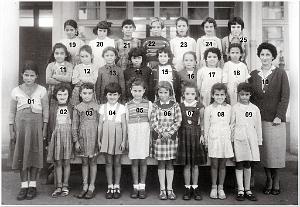 ECOLE JEAN ZAY FILLES 1957 CE2 MME BETTAN